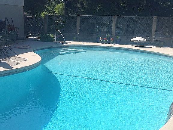 2nd image of 8028 Paradise Dr