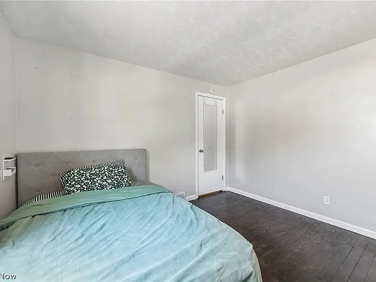 2369 Frederick Dr — Photo 23