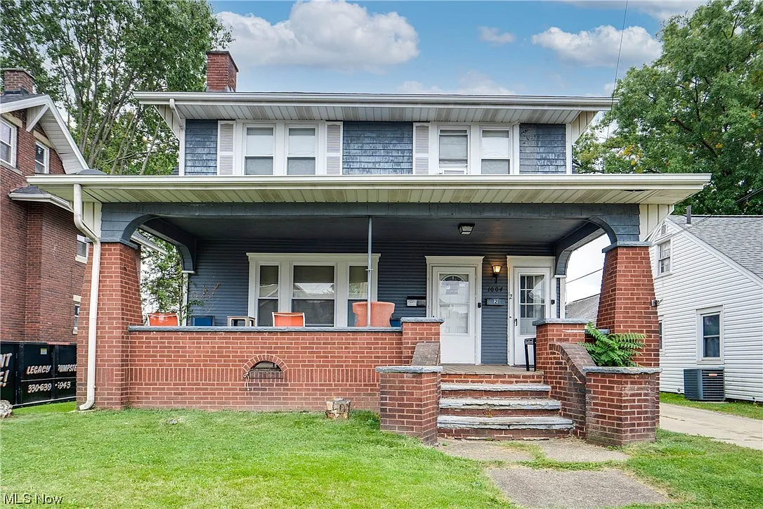 1004 Clarendon Ave NW photo 1