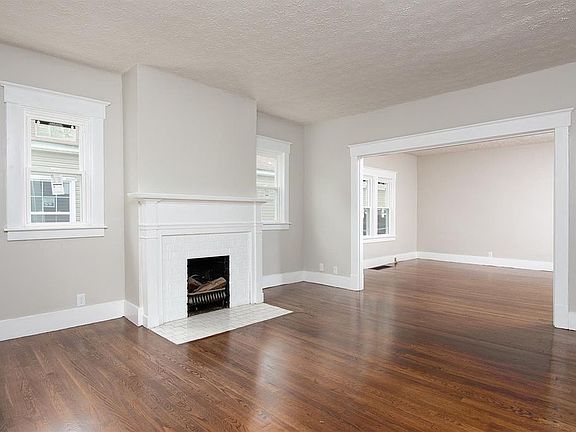 5th image of 634 Breckenridge St