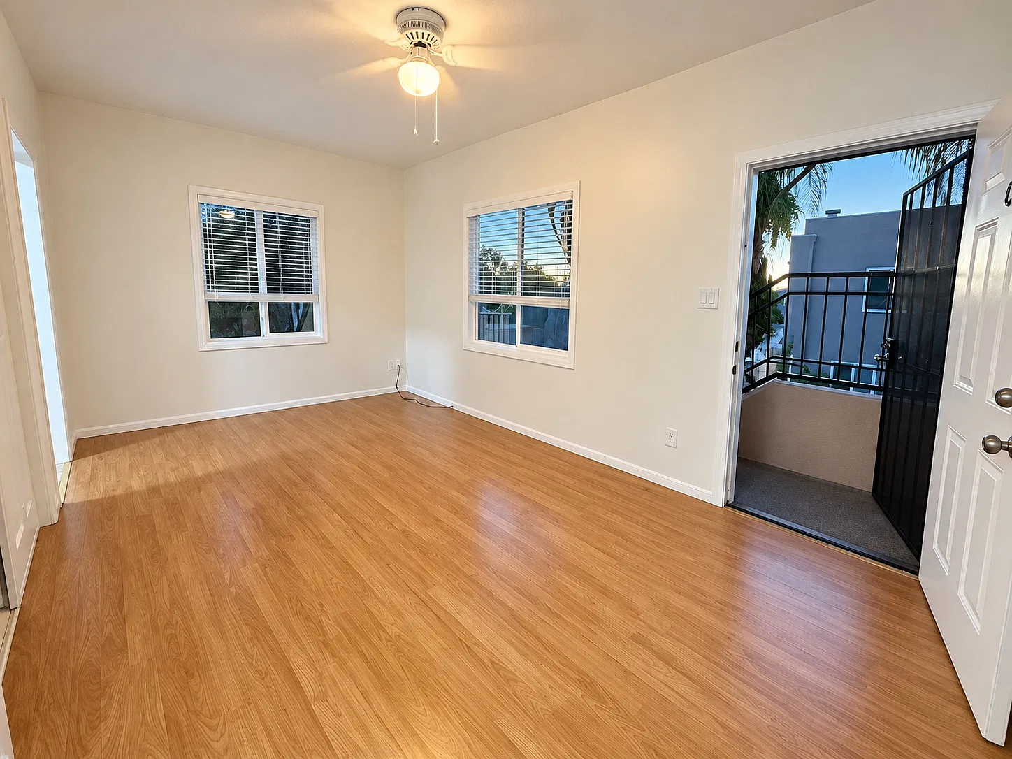 2 bed, 730 sqft, $2,095 — Photo 3
