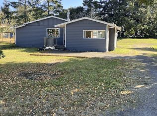 1712 N Washington St, Long Beach, WA 98631