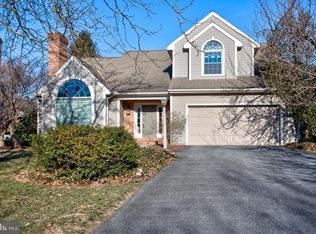 2960 Brookfield Rd, Lancaster, PA 17601