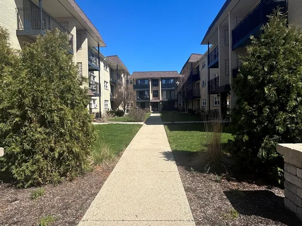 6553 N Harlem Ave APT 1E, Chicago, IL 60631