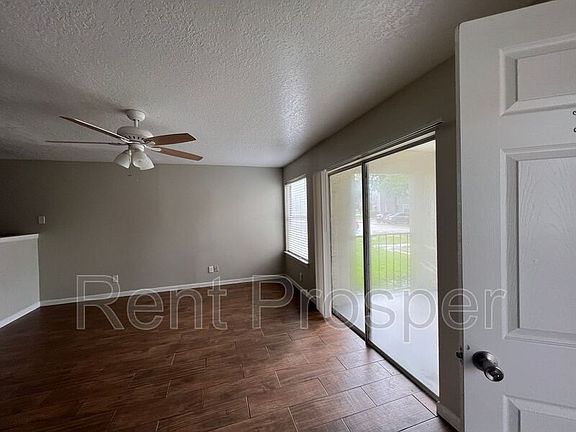 5th image of 4736 Walden Cir APT 1111