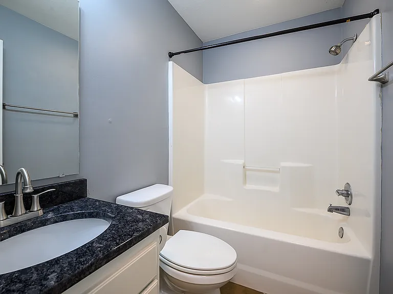 2307 E Sycamore St — Photo 9