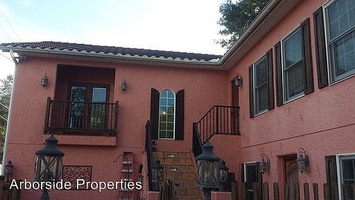 1st image of 305 E 4th St