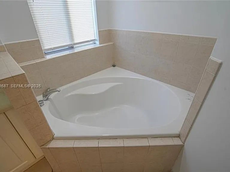 1751 SW 154th Path — Photo 19