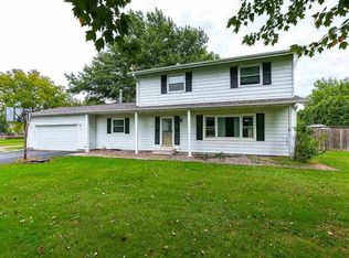 10307 108th St W, Taylor Ridge, IL 61284