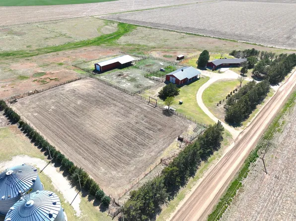 1442 County Road R, Colby, KS 67701
