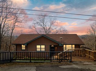 2213 Talking Rocks Rd, Branson West, MO 65737