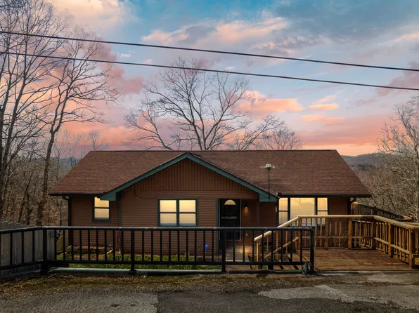 2213 Talking Rocks Road, Branson West, MO 65737