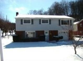 12410 Roth Dr, Irwin, PA 15642