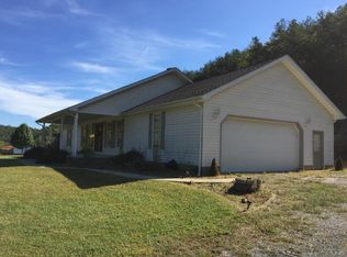953 Phils Br, Mize, KY 41352
