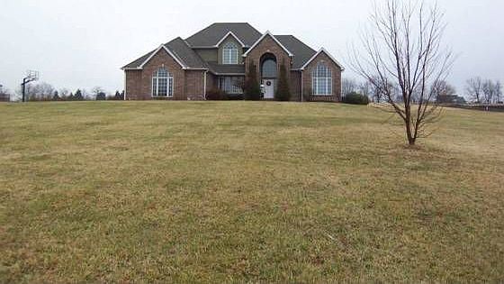 1st image of 9711 S Windsor Dr