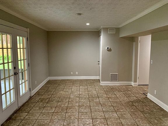 4th image of 1205 Lamanto Ave E