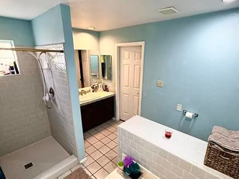 4114 W 13th Pl — Photo 13