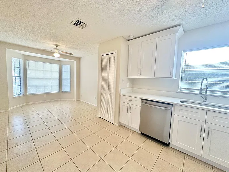 1622 Cimarron Hills Dr — Photo 7