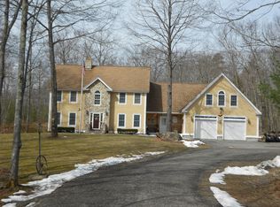 5 Hansel Dr, North Waterboro, ME 04061