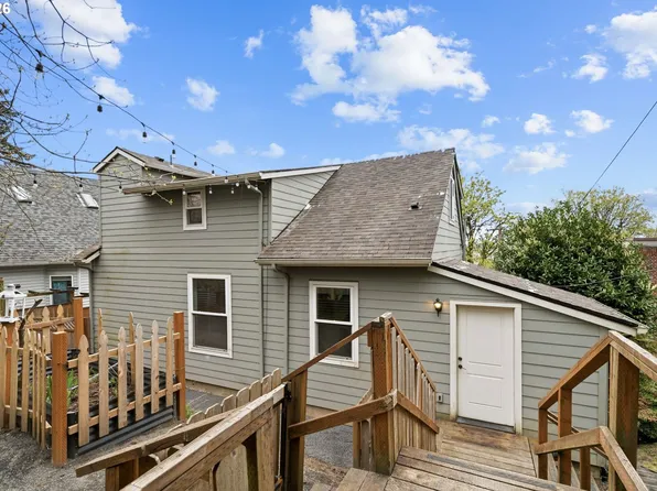 10505 NW 2nd St, Portland, OR 97231