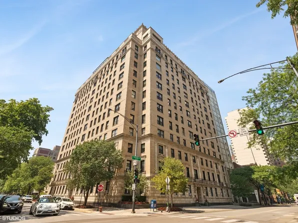 3100 N Sheridan Rd APT 11D, Chicago, IL 60657