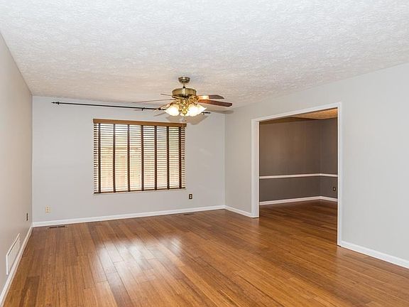 3rd image of 8031 Delbrook Dr