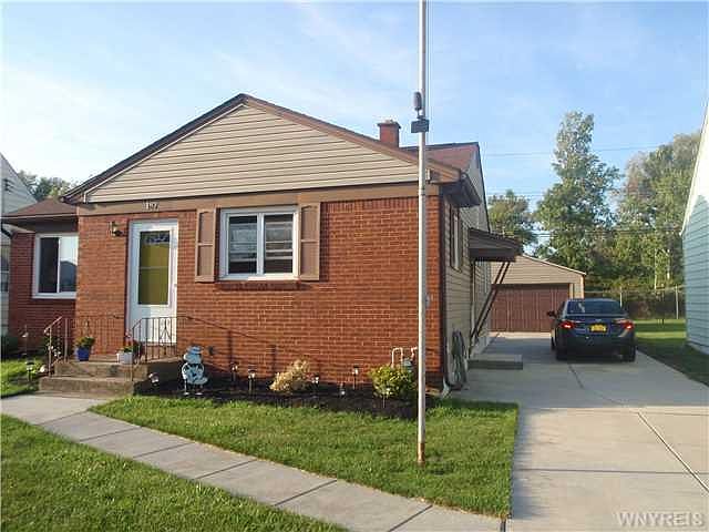 1st image of 182 McNaughton Ave