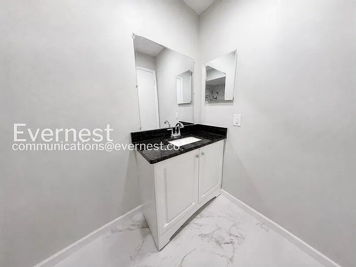 4535 Uzzle Way — Photo 14