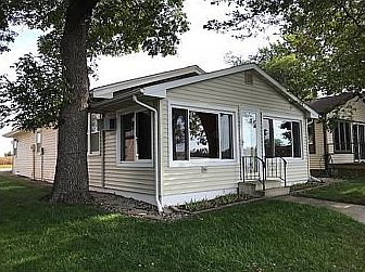 1st image of 183 Lakewood Dr