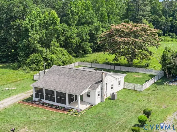 23234 Pine Grove Pl, North Dinwiddie, VA 23803