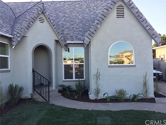 2nd image of 10537 Condon Ave