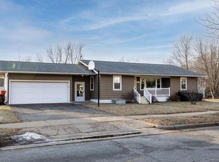 429 6th Ave N, Onalaska, WI 54650