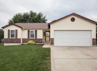 68 Four Winds Dr, Saint Peters, MO 63376