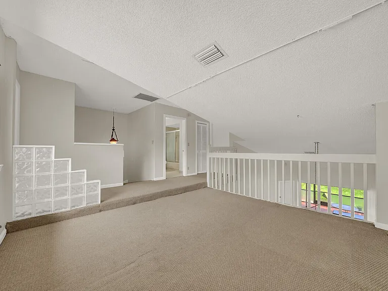 6371 Toulon Dr — Photo 25
