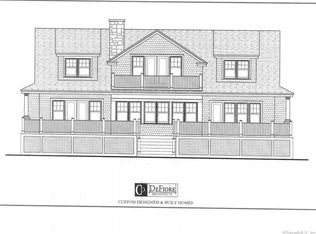 32 W Ln E, Niantic, CT 06357