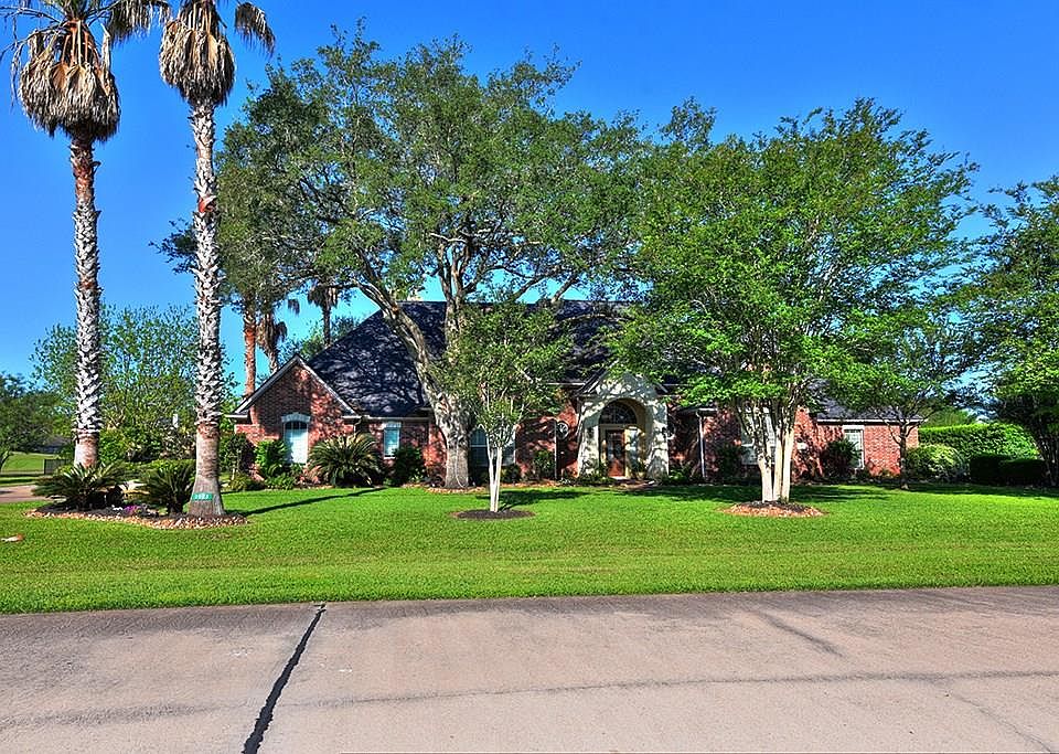 1st image of 4023 Wentworth Dr