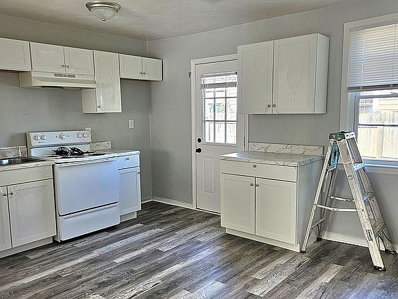 5th image of 4728 Kennebeck Ave