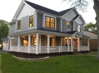 2014 Redwood Ln, Northbrook, IL