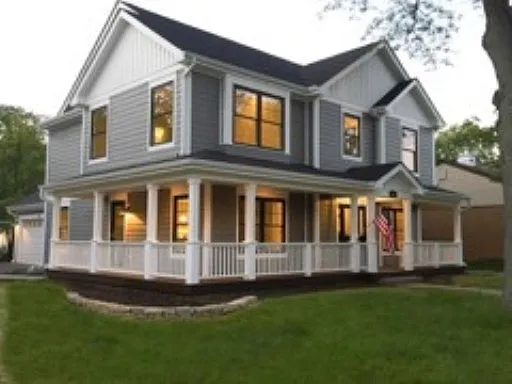 2014 Redwood Ln photo 1