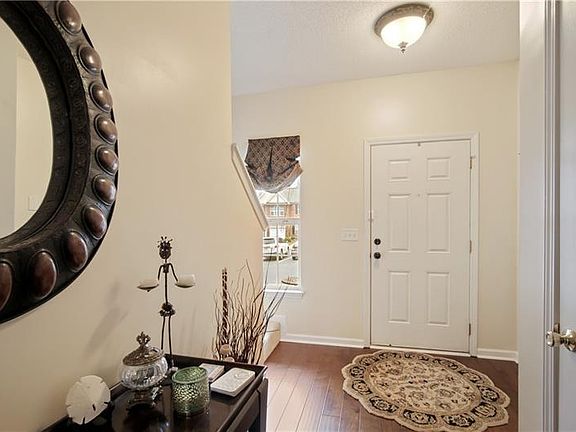 5th image of 3884 Pleasant Oaks Dr