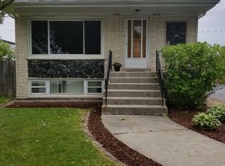 8435 S 77th Ct, Bridgeview, IL 60455