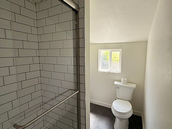 4th image of 278 S Ash St #278