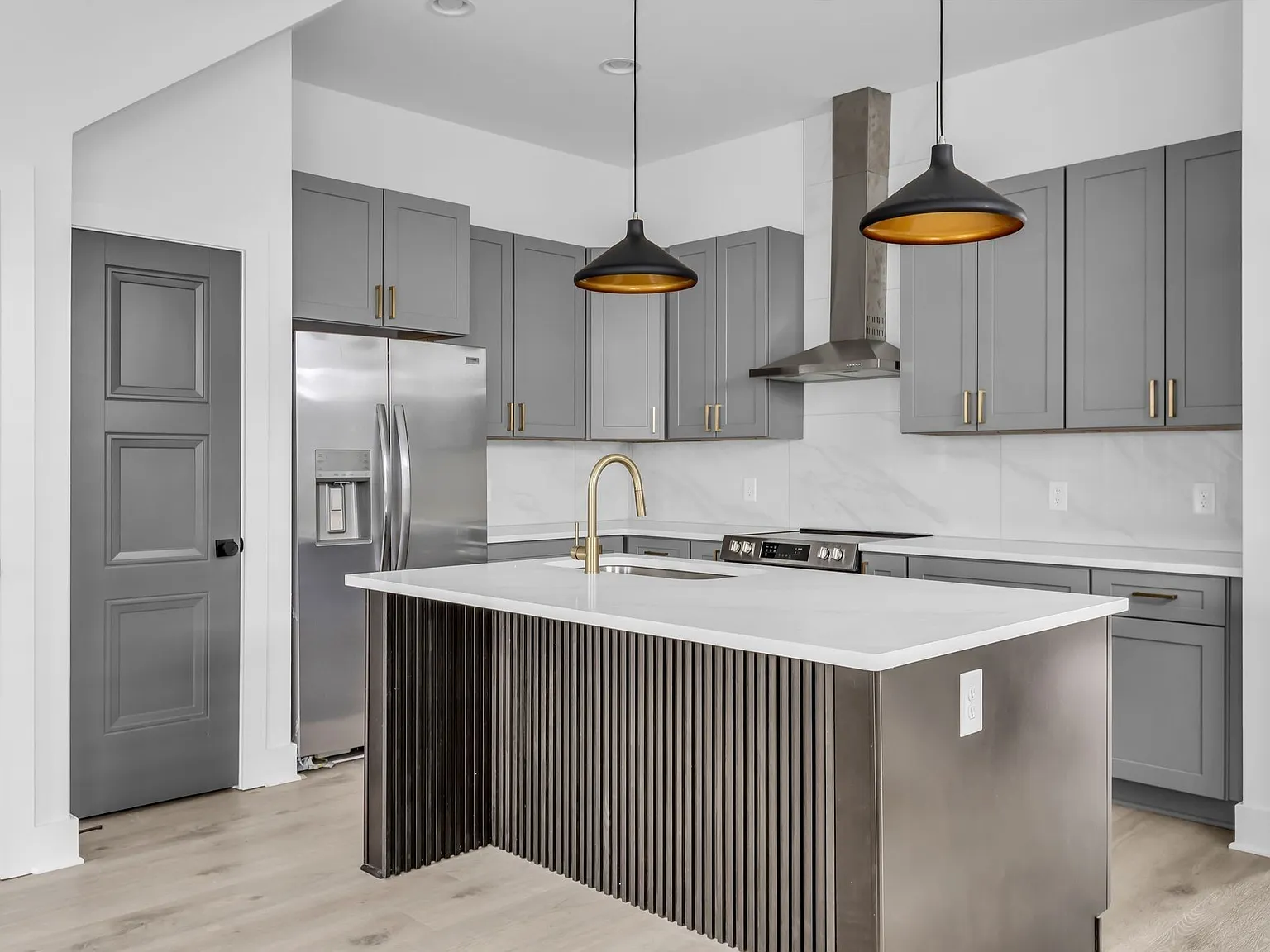 4 bed, 3.0 bath, 2171 sqft, $3,595 — Photo 4