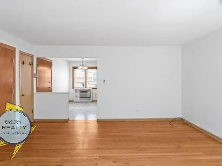Rosemont - 9465 — Photo 10
