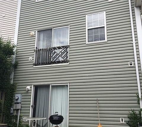 4th image of 38 Quarterpole Ct