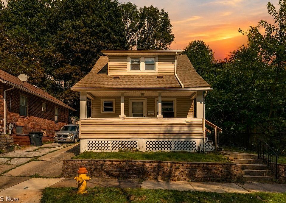 1st image of 233 Sobul Ave