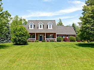 1290 N Hickory Hills Rd, Germantown Hills, IL 61548