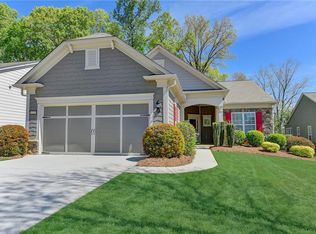 6325 Ashwood Ln, Hoschton, GA 30548