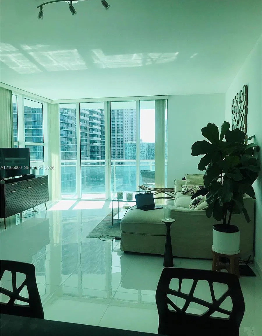 The Plaza 901 Brickell Co — Photo 1