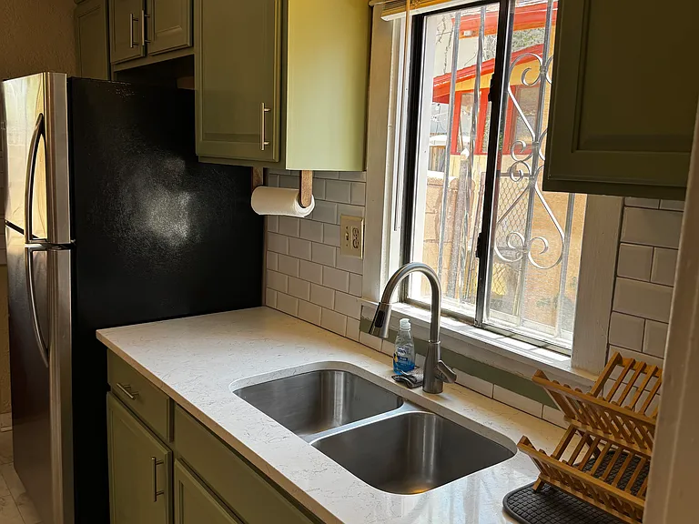 614 12th St NW — Photo 5